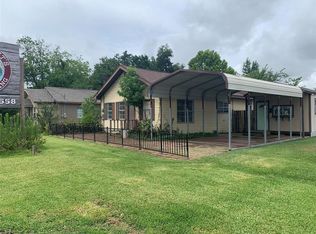 524 N Main St, Highlands, TX 77562
