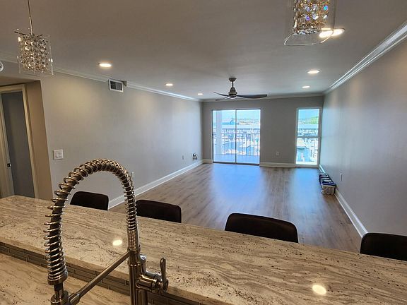 4th image of 4908 38th Way S APT 400