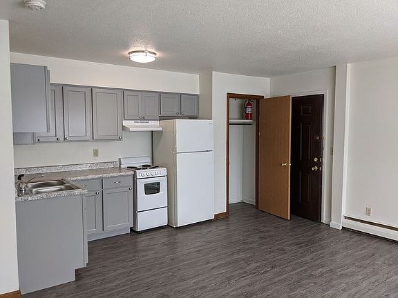 4th image of 2718 Wayne Ave APT 5