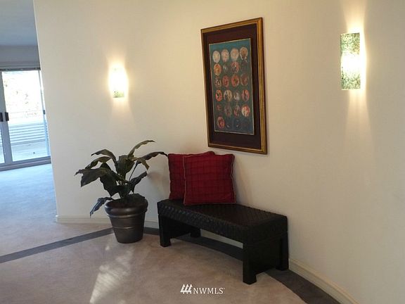 4th image of 8005 SE 33rd Place #PH