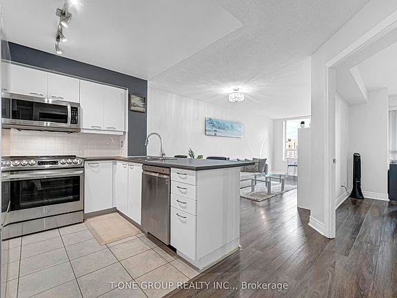 3rd image of 48 Suncrest Blvd Unit 720