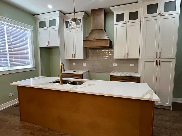 2651 W Maypole Ave — Photo 5