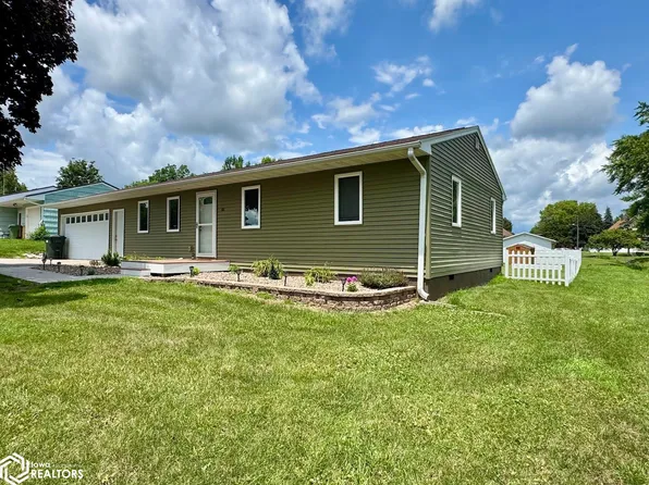 102 W Cherry St, Danville, IA 52623