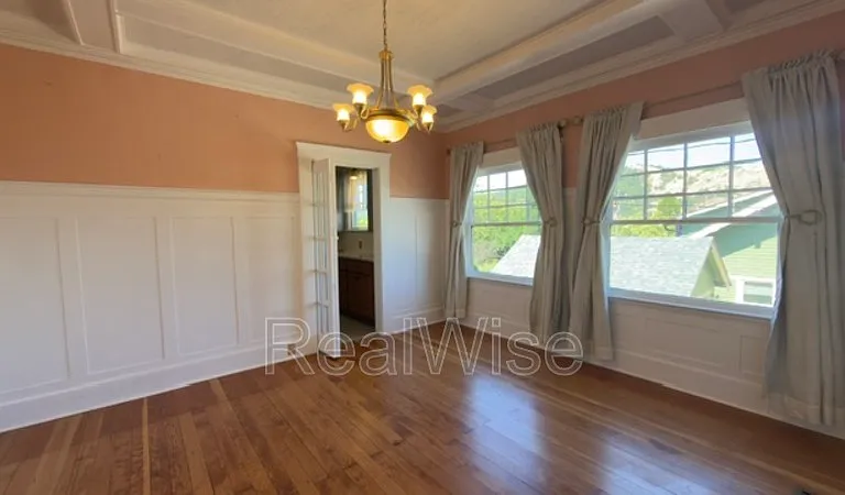 837 SE Blakeley Ave — Photo 20