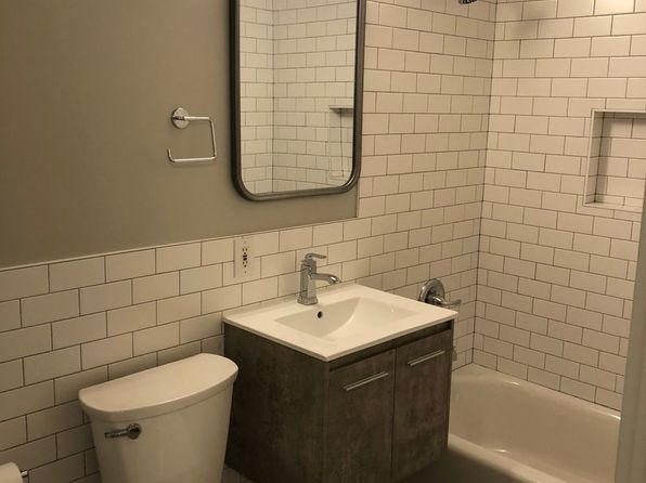 2820 E Denny Way