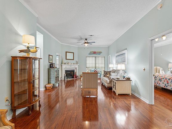 4th image of 1324 Greenvista Ln