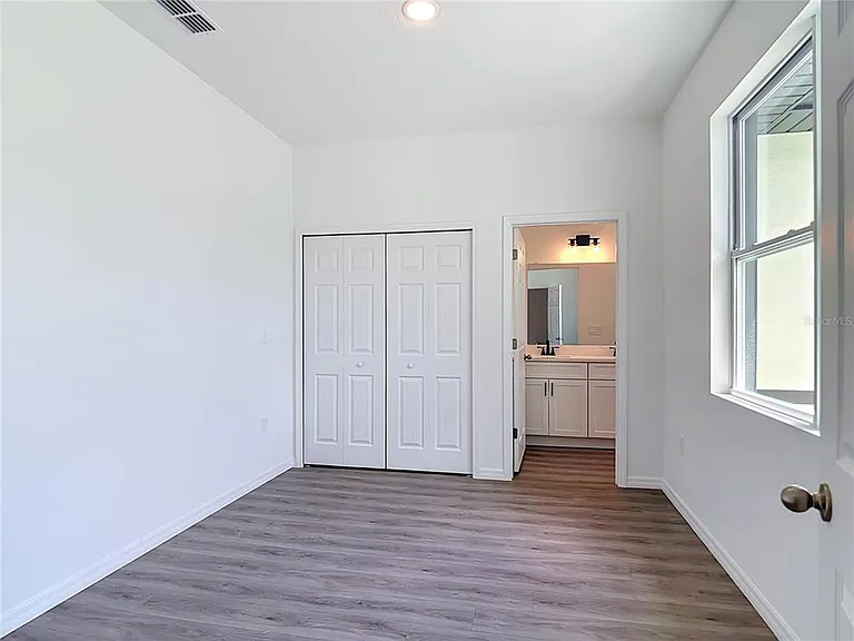 1081 McCrory St — Photo 34