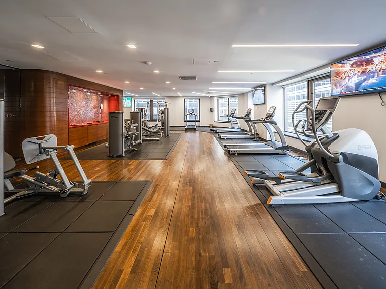 75 Wall St #35R — Photo 14