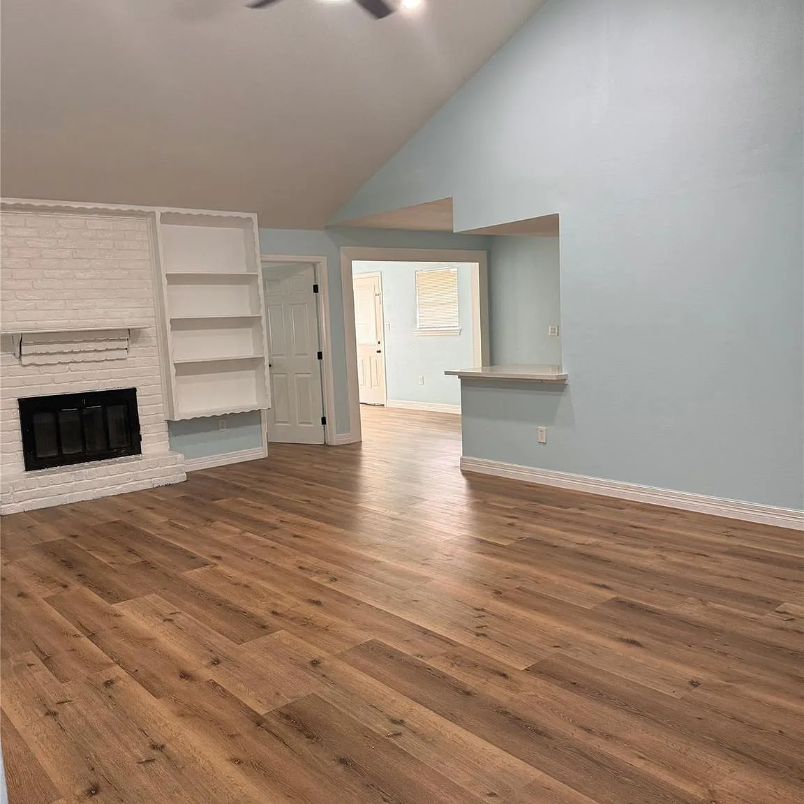 4 bed, 3.0 bath, 1760 sqft, $2,100 — Photo 2