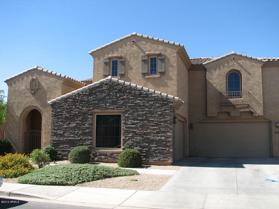 1st image of 2600 E Wisteria Dr