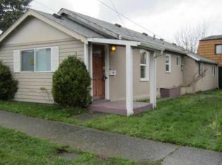 910 SW Thistle St, Seattle, WA 98106