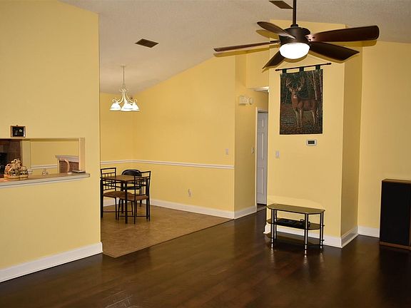 5th image of 8134 Treetop Ln