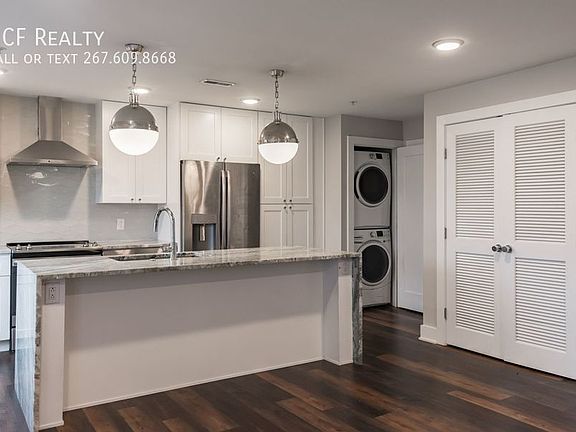2nd image of 817 N 20th St #8