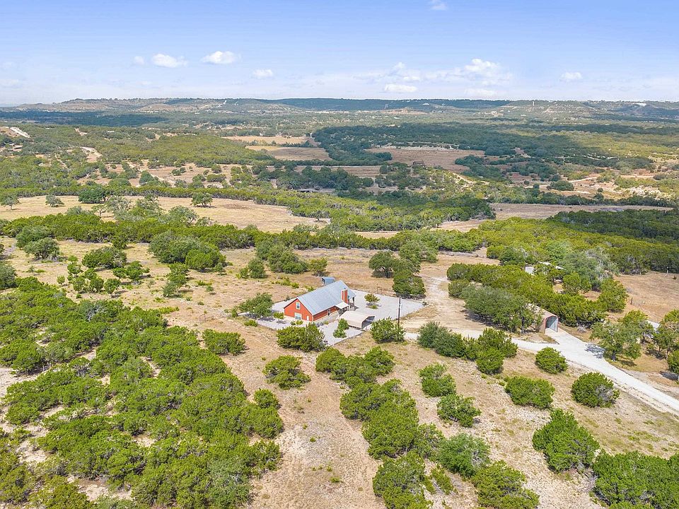 2nd image of 3335 Rolling Hills Road