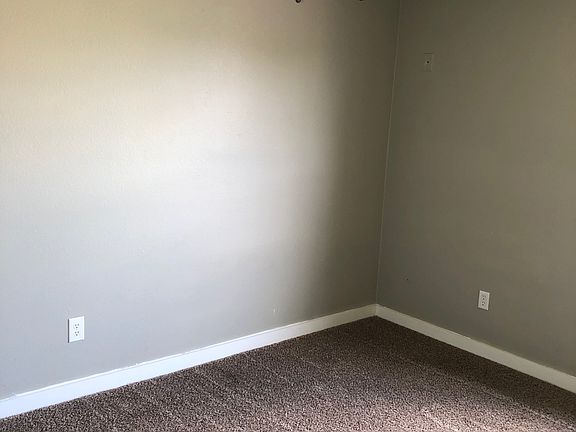 4th image of 1105 SW 25th St