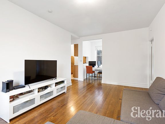 2nd image of 172 E 61st St APT 4A