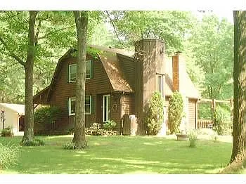 17819 Ellsworth Rd photo 1