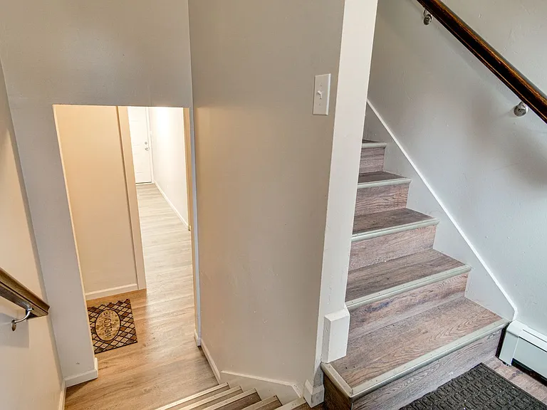 112 Hazelton Rd — Photo 20