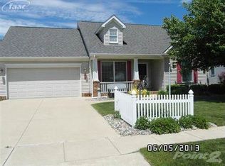 107 Beacon Point Pkwy S, Flushing, MI 48433