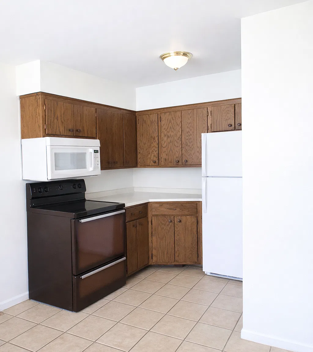Studio, $810 — Photo 4