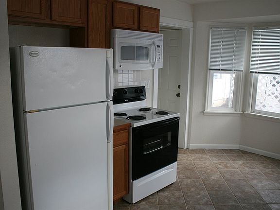 5th image of 1403 E Rockwell Ave