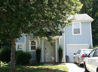 14030 Pinyon Pine Ln, Charlotte, NC 28215