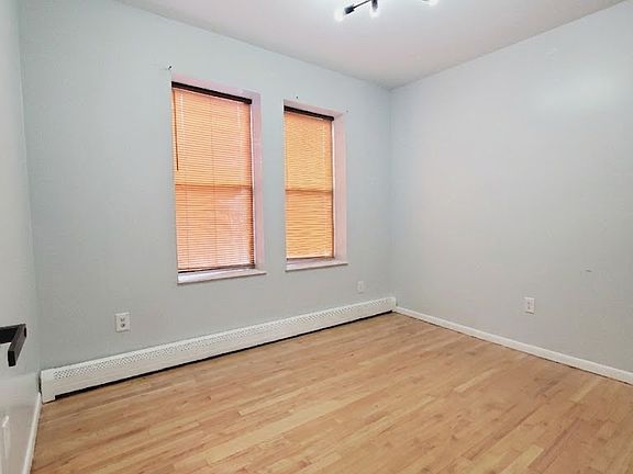 4th image of 117 Wade St #2R