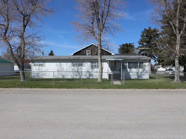 630 3rd Ave N, Fairfield, MT 59436