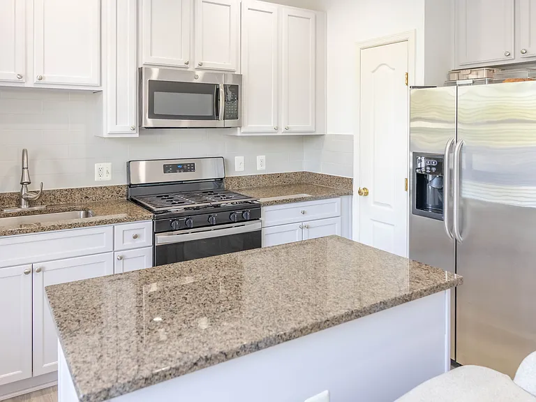 12824 Clarksburg Square Rd #105 — Photo 38