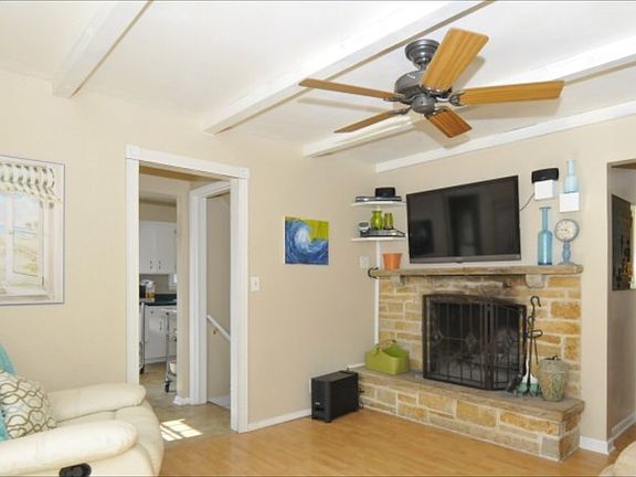 3rd image of 5270 S 110th St