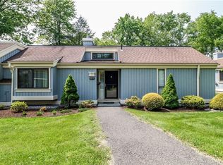 958 Heritage Vlg #B, Southbury, CT 06488
