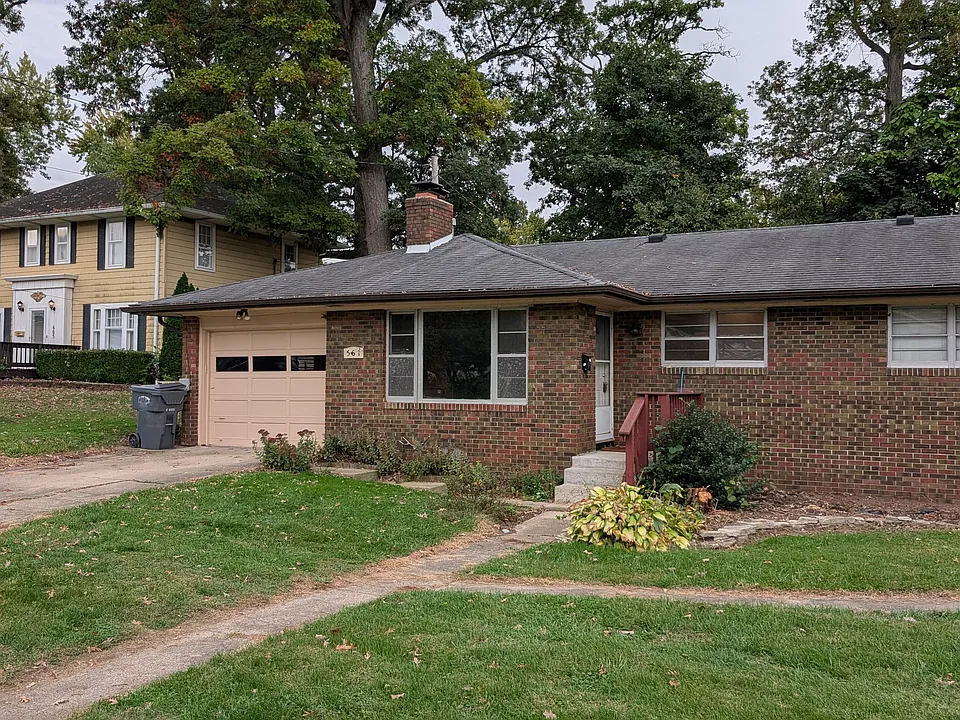 561 High St