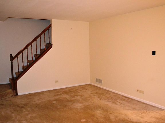 2nd image of 324 Westwood Ct