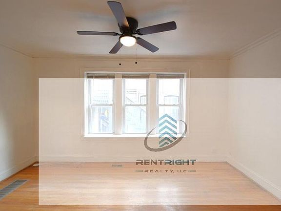 4th image of 4808-10 N Lowell Ave #4808-1