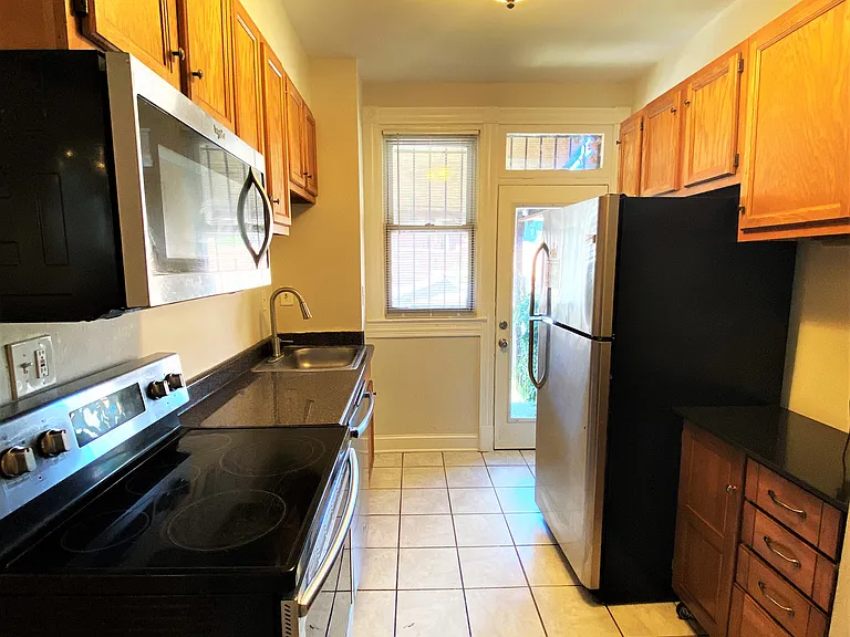225 Rhode Island Ave NW #A — Photo 7