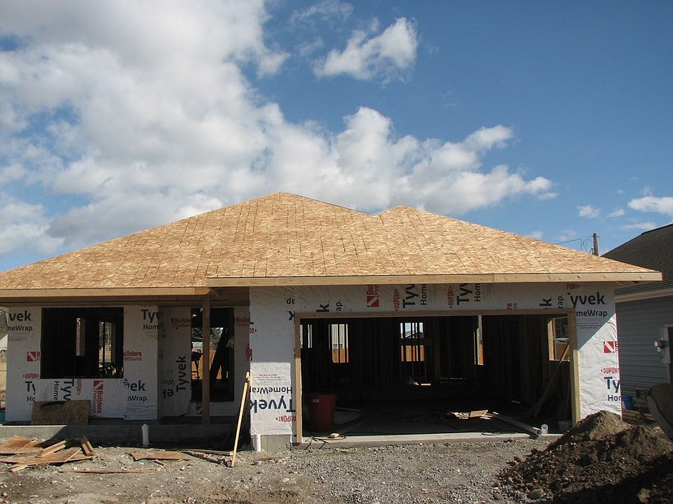 2nd image of 1205 31st St Lot 4