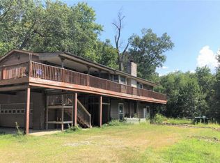 94 Phillip Dr, Saint Charles, MO 63301