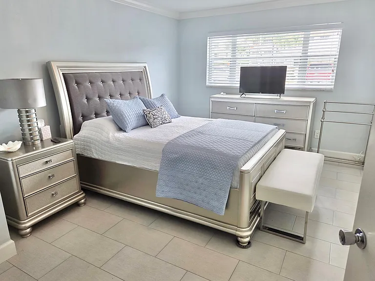 110 Shore Ct #112B — Photo 13