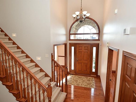 2nd image of 9394 Windmill Dr