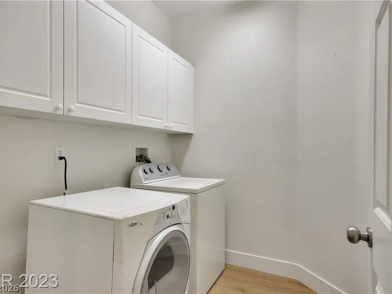 3816 Cape Royal St — Photo 31