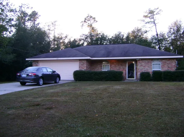 204 Country Club Dr, Picayune, MS 39466
