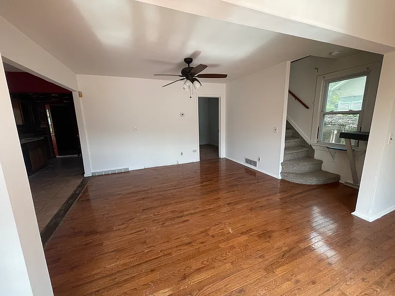 77 Goldfinch Ln — Photo 9