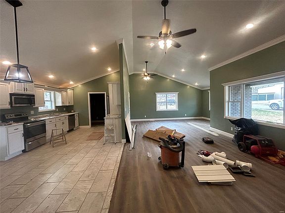 3rd image of 2801 Bedoll Ave