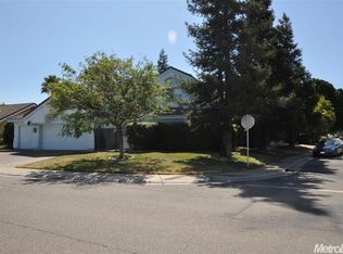 9631 Soaring Oaks Dr, Elk Grove, CA 95758