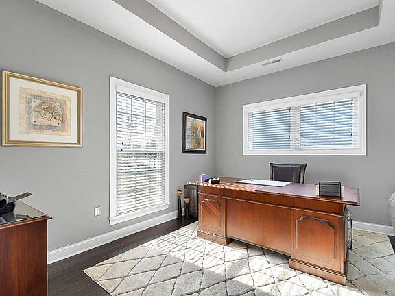 3rd image of 4895 Saint Andrews Dr