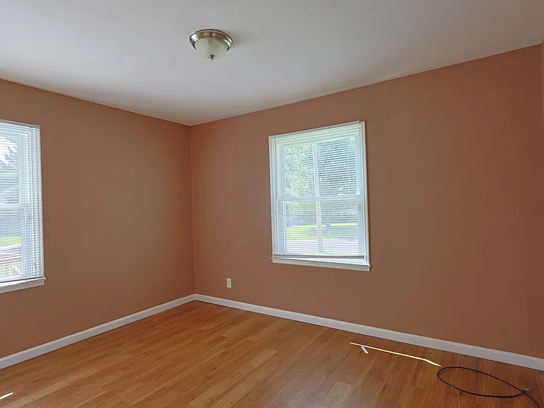 325 Caithness Rd — Photo 12