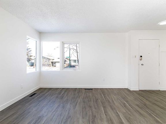 3rd image of 47 N Olsen St