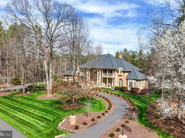 11305 Fawn Lake Pkwy, Spotsylvania, VA 22551