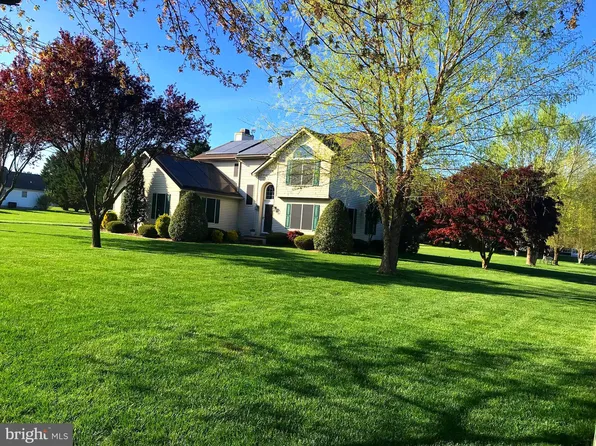 190 Blue Spruce Dr, Magnolia, DE 19962