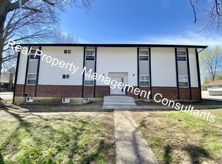 2201 Twin Oaks Dr #3, Harrisonville, MO 64701